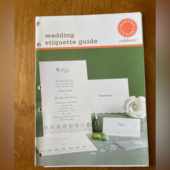 Martha Stewart 36 printable eyelet cards & envelopes. - Picture 4 of 5